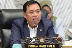 Komisi V Dukung Mendes Stop Ekspansi Minimarket demi Koperasi Desa: Tantangannya Tak Akan Ringan