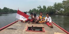 Guru Garis Depan, Ujung Tombak Perubahan Masyarakat Daerah Tertinggal