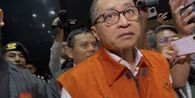 Eks Pejabat Pajak Kenakan Rompi Oranye KPK, Bungkam Saat Digiring ke Mobil Tahanan