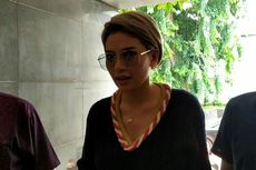 Nikita Mirzani Diperiksa Polisi sebagai Pelapor Elza Syarief