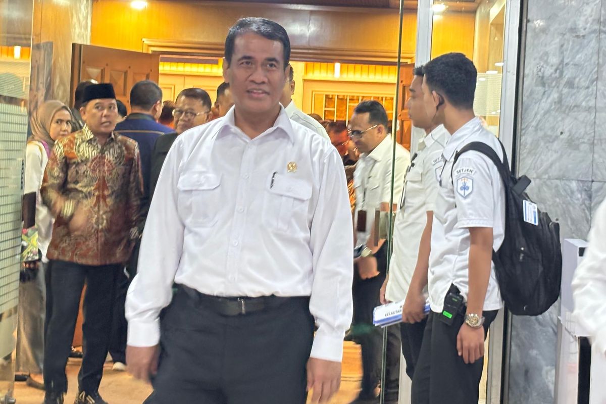 Menteri Pertanian Andi Amran Sulaiman usai raker dengan Komisi IV DPR RI. 