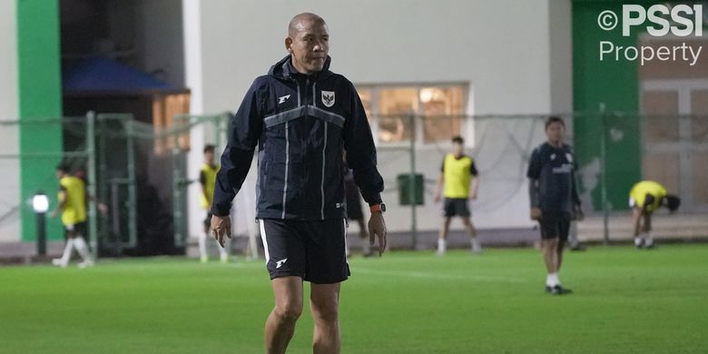 Pelatih timnas U17 Indonesia, Nova Arianto yang akan memimpin di Piala Asia U17 2025.