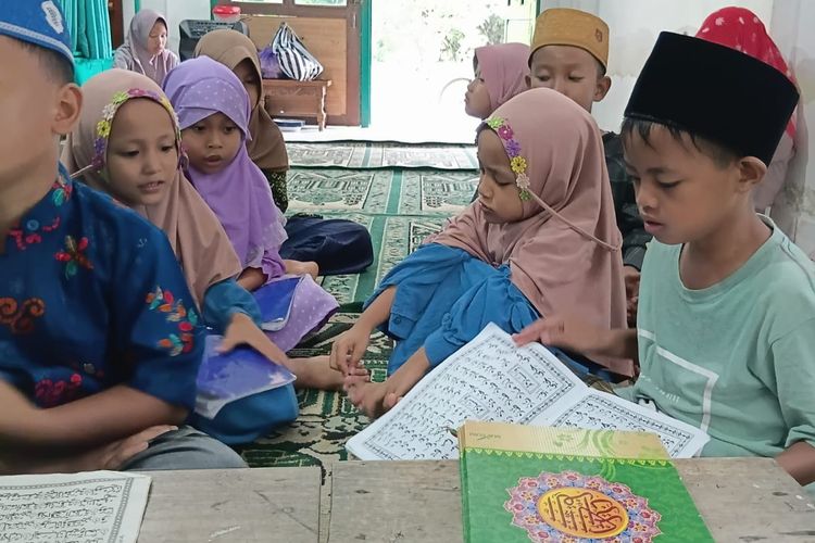 Senyum Faiz di Grebeg Takjil Purworejo, Momen Sederhana yang Jadi Kebahagiaan Jelang Lebaran