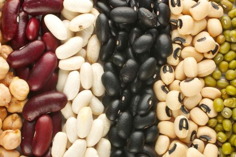 Kacang-kacangan bisa menjadi salah satu pilihan makanan sumber vitamin B1 untuk memenuhi kebutuan harian Anda.  
