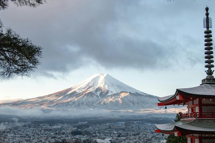 Kurangi Risiko Celaka, Jepang Perketat Aturan Naik Gujung Fuji di Luar Musim
