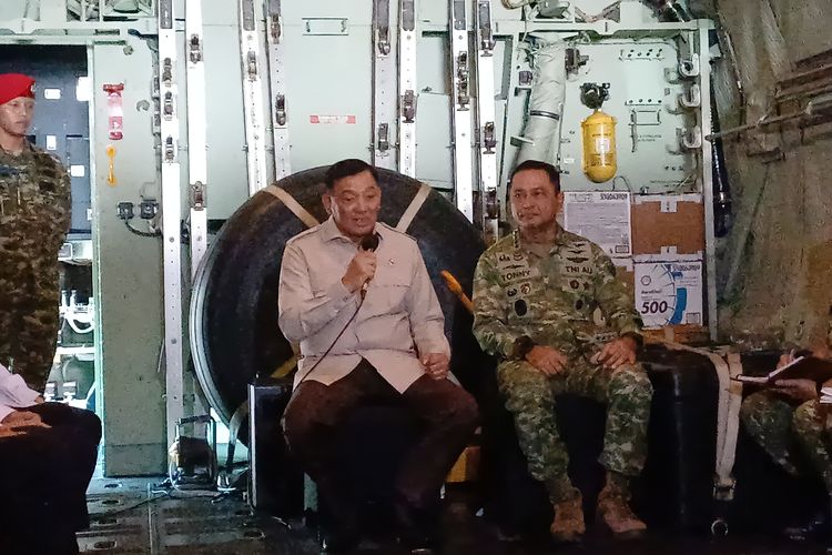 Menhan Sjafrie Gelar Rapat di Hercules A-1319, Ini yang Dibahas
