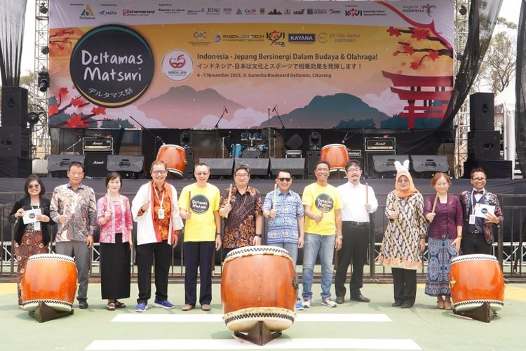 Peresmian festival Deltamas Matsuri. 