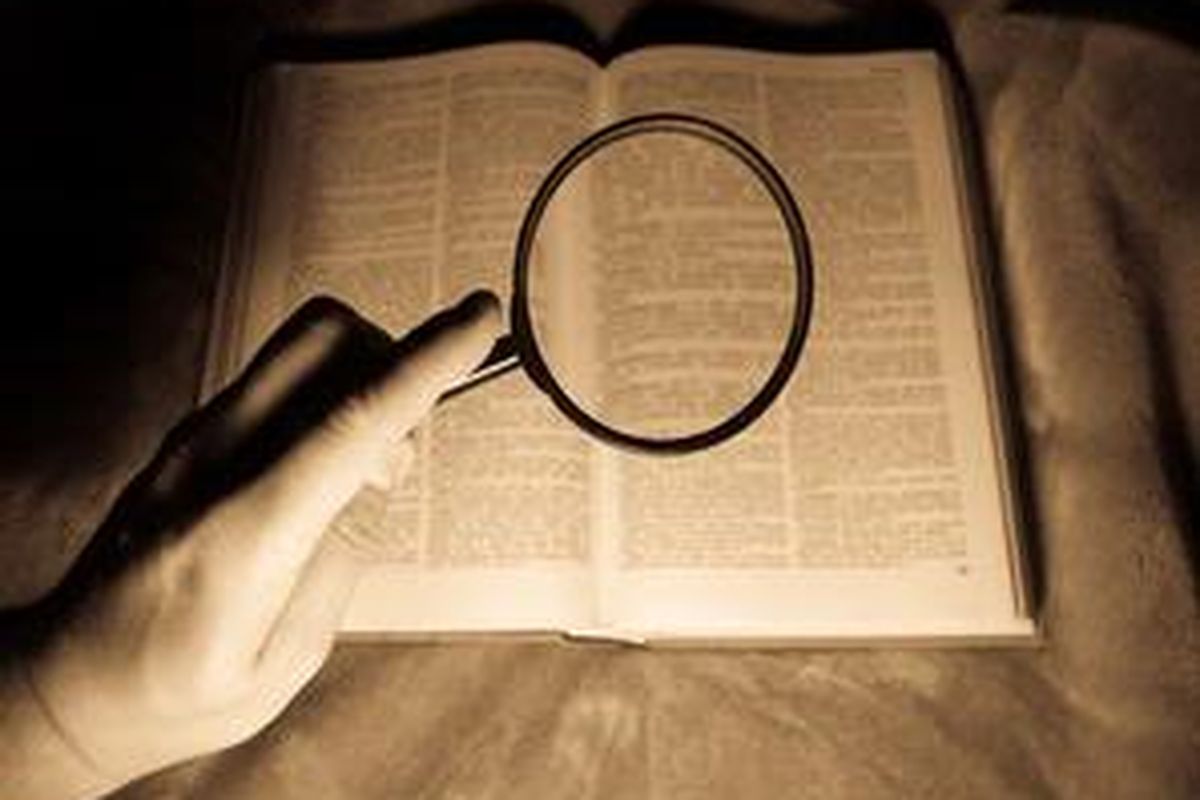 Apakah kebijakan ujian nasional di Indonesia terinspirasi dan didorong oleh ketakutan serupa seperti terjadi di AS? Apa pun latar belakangnya, kebijakan ujian nasional sebagai penentu kelulusan dan indikator keberhasilan institusi pendidikan atau suatu kabupaten/kota harus ditinjau ulang karena telah menimbulkan lebih banyak kerusakan daripada manfaat dalam praktik pendidikan.