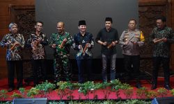 Perkuat Identitas Kabupaten Trenggalek, Mas Ipin Luncurkan “TGX Southern Paradise”