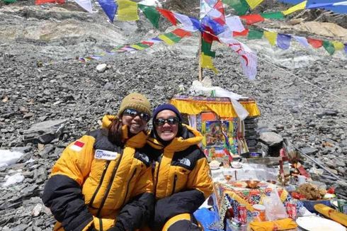 Perjalanan Dua Perempuan Indonesia yang Disebut Jokowi Mencapai Puncak Gunung Everest