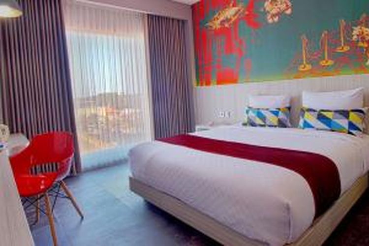 Kamar di Meotel Kebumen, dikelola Dafam Hotels dengan konsep retro art, artistik gaya muda dan modern merupakan hotel terbaru di Kebumen, Jawa Tengah.