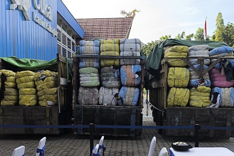 Hendak Dikirim ke Jakarta, Ribuan Pakaian Bekas Impor Senilai Rp 16,48 M Disita di Kalbar