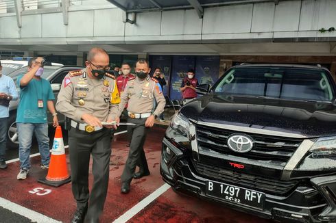 Polda Metro Jaya Perintahkan Polantas Tak Ragu Tindak Mobil Berpelat Khusus yang Melanggar
