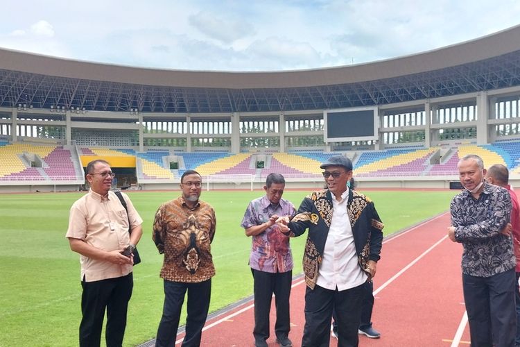 Dewan Perwakilan Rakyat (DPR) Republik Indonesia (RI) Komisi X melakukan inspeksi mendadak (sidak) di Stadion Manahan, Kota Solo, Jawa Tengah, pada Jumat (11/11/2022).