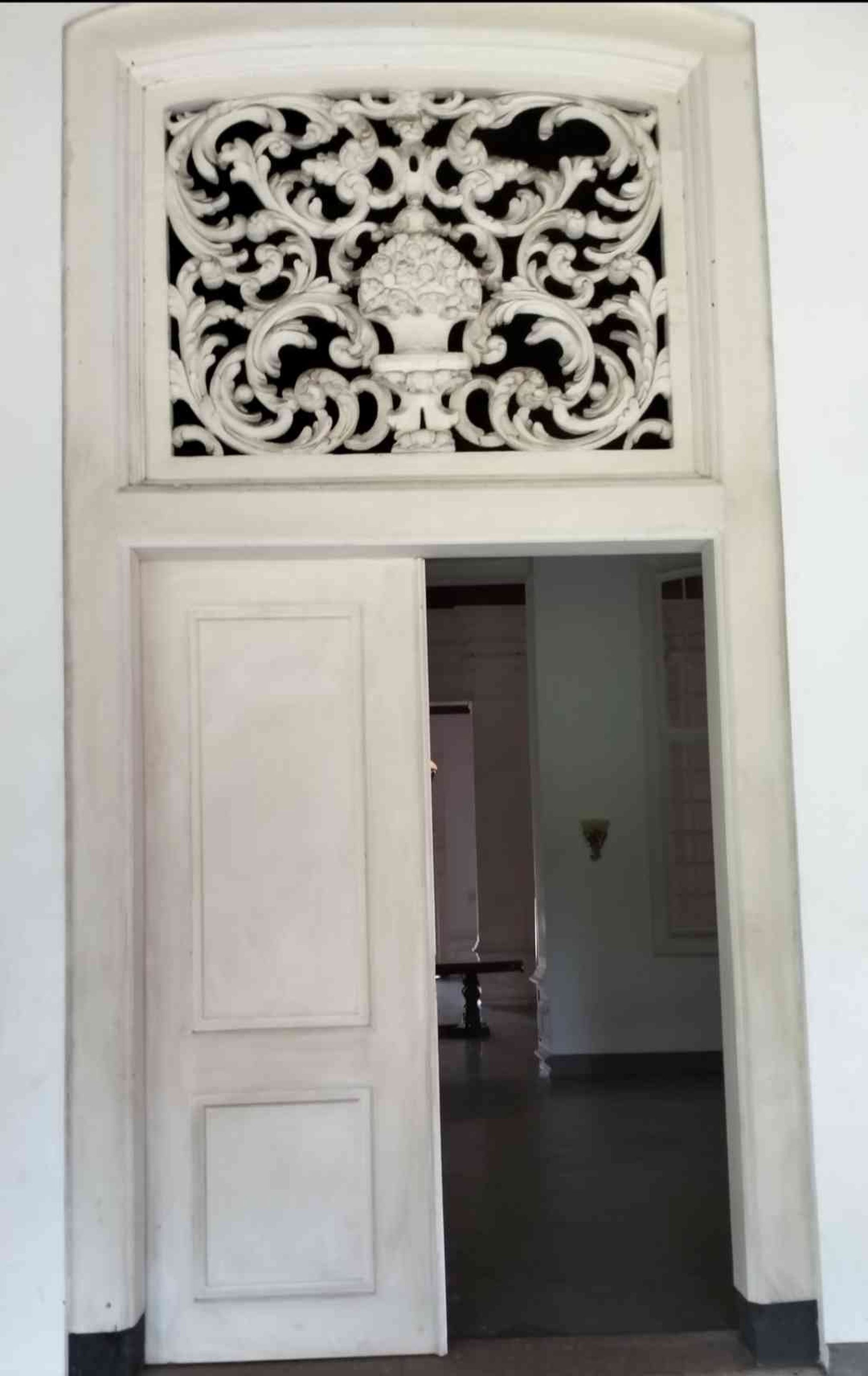 Pintu besar. (Dokumentasi Pribadi)