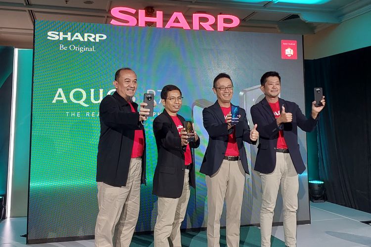 Peluncuran ponsel Android Sharp Aquos R7s di Jakarta, Rabu (26/7/2023).