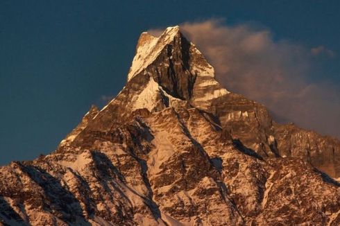 Misteri Machhapuchhare, Puncak Perawan Himalaya yang Tak Boleh Didaki