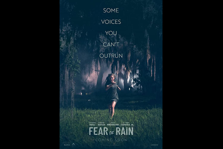 Madison Iseman dalam film thriller Fear of Rain (2021).