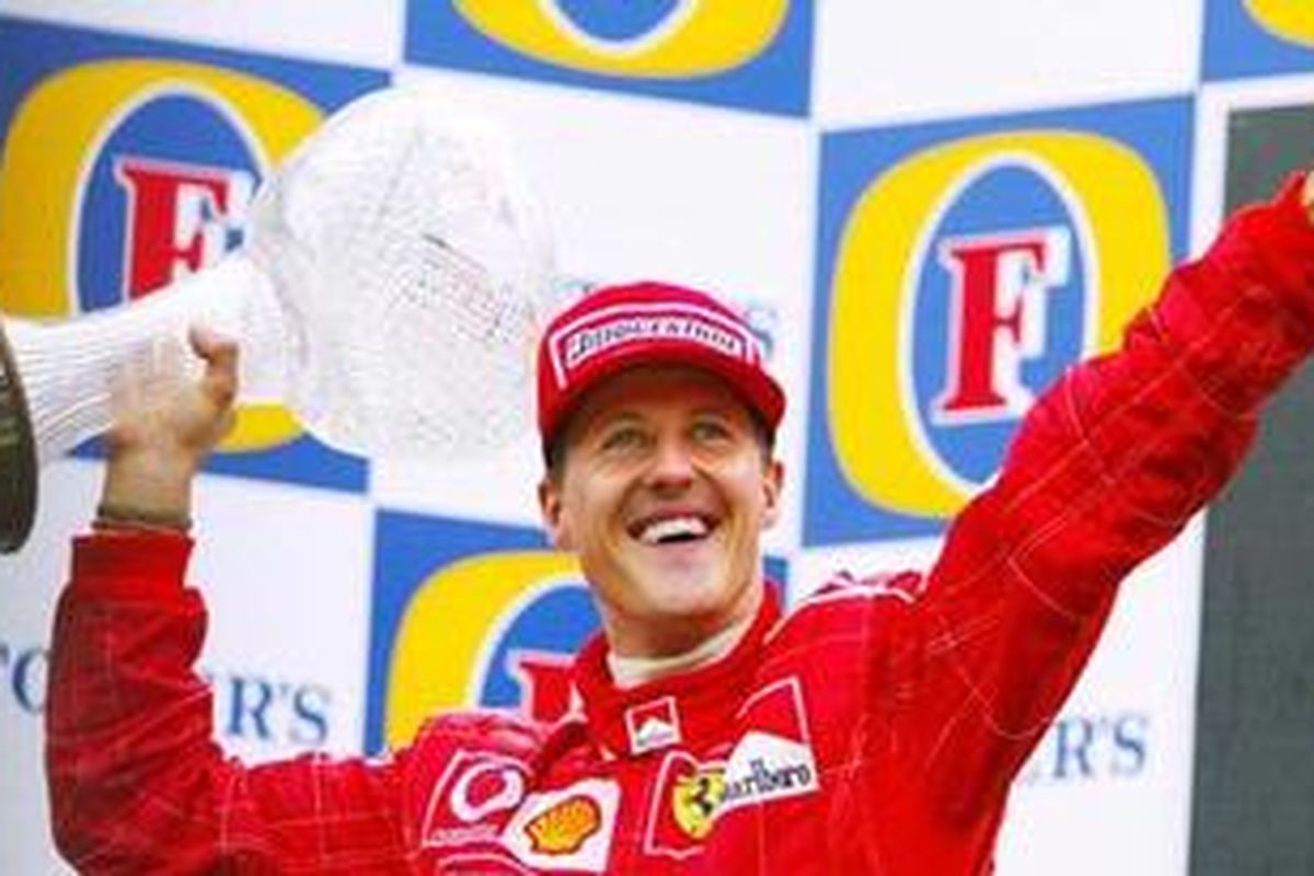 Foto dokumentasi pada 1 September 2002, ketika Michael Schumacher masih memperkuat tim Ferrari dan meraih kemenangan di Sirkuit Spa-Francorchamps, Belgia.