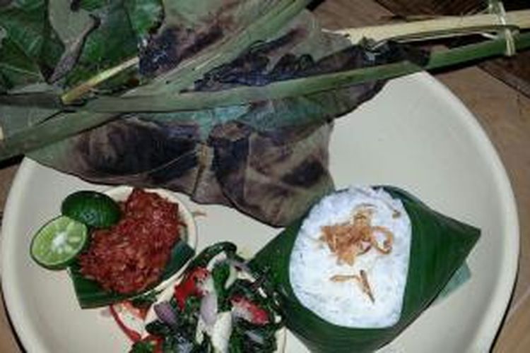 Bebek Brongkos, salah satu menu varian dari Bebek Saba Kota. Mezzanine Restaurant, Jumat (30/04/2014)