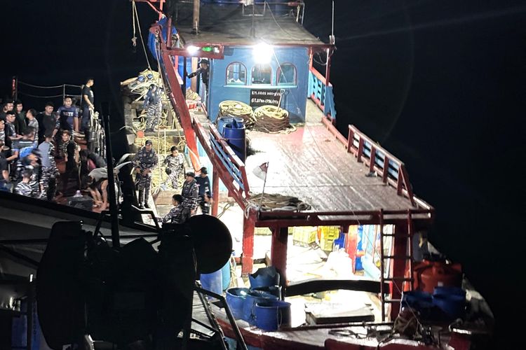 Pesta Sabu di Tengah Laut Belawan, Enam ABK Kapal Ikan Ditangkap TNI AL