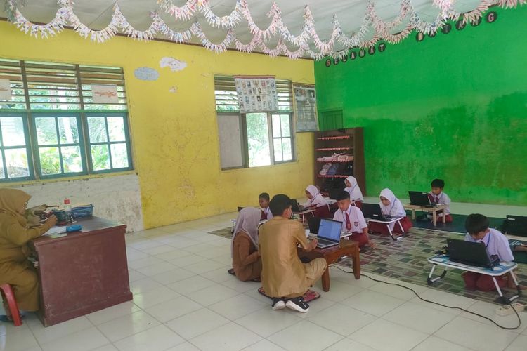 Sejak 2024, Siswa SD di Pesisir Selatan Sumbar Belajar di Lantai 