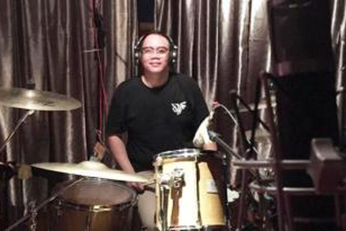 Rully Syahbani Annas, penabuh drum grup rock The Brandals.