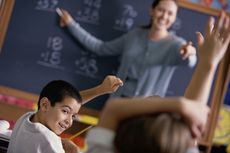 4 Cara Orangtua dalam Mendampingi Anak Hadapi Ujian