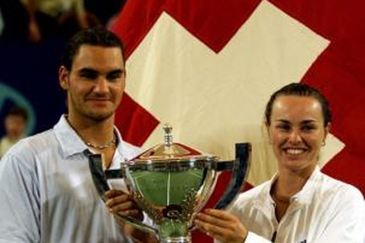 Martina Hingis (kanan) bersama Roger Federer saat membela Swiss di Piala Hopman
