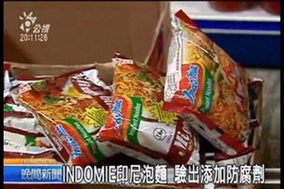 Indomie menjadi sorotan media di Taiwan saat dirazia Departemen Kesehatan setempat karena dinilain mengandung bahan yang dilarang, seperti disiarkan PTS (Public Televison Service) Taiwan.