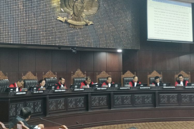 Mahasiswa Gugat Frasa 