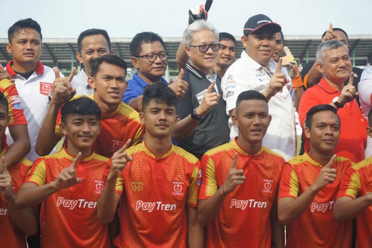 Skuad Persika Karawang siap melaju di Liga 2 Indonesia 2018.
