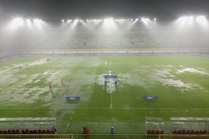 Laga PSBS Vs Malut United Tertunda karena Hujan Lebat