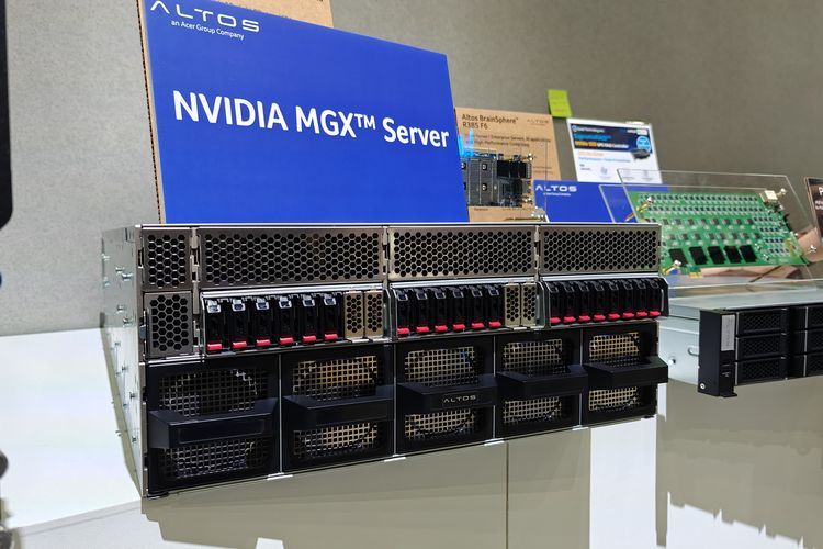 Server Altos BrainSphere R780 F7 rilis di Computex 2025