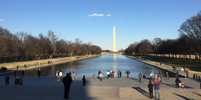 National Mall di Washington DC adalah komplek seluas 3,2 km yang dibangun untuk menghormati para leluhur dan pahlawan yang telah berjasa dalam perjalanan sejarah Amerika Serikat.