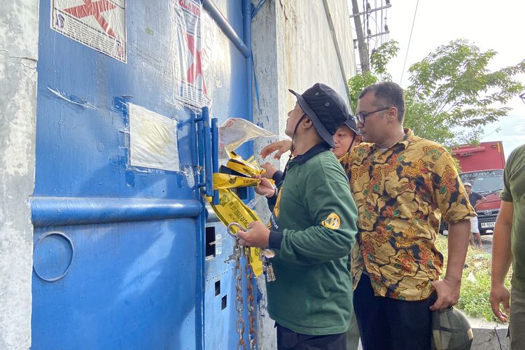 Polda Jatim Gagal Geledah Sentoso Seal karena Pintu Gudang Tak Bisa Dibuka
