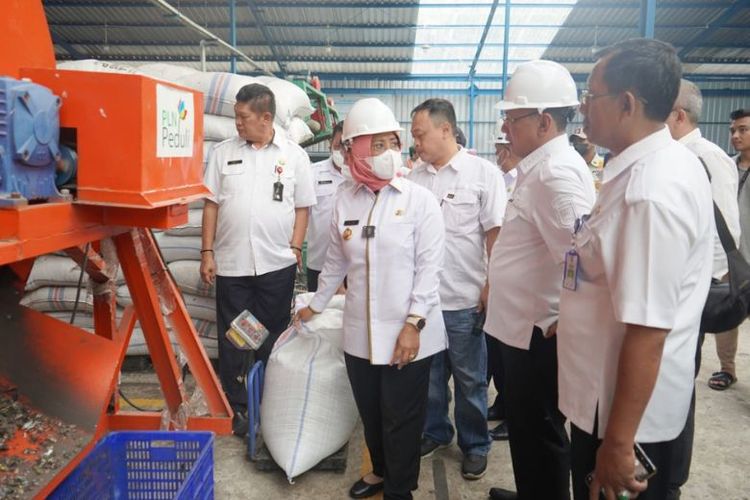 Wali Kota (Walkot) Cilegon Helldy Agustian mengatakan, kunjungan dari Pemkab Mempawah merupakan salah satu catatan sejarah Kota Cilegon. Ia mengatakan, Pemkab Mempawah menaruh perhatian serius untuk mempelajari pengelolaan sampah menjadi BBJP. 