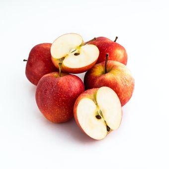 Apel mudah membusuk dan hilang kesegarannya jika disimpan di ruangan yang bersuhu tidak stabil.