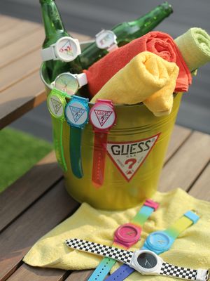 Koleksi terbaru jam Guess Original untuk Spring/Summer 2019 yang memiliki gaya kasual dan playful.