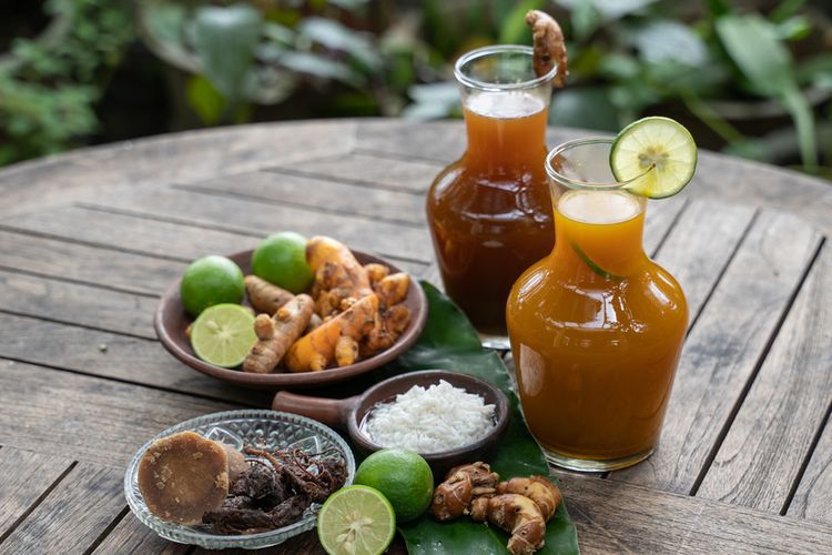 Jamu kunyit asam.