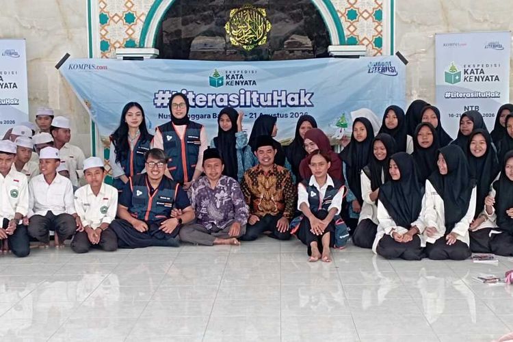 Saat Kamus Jadi Buku Favorit, Cerita Siswa Ponpes Darul Hikmah yang Kekurangan Bacaan