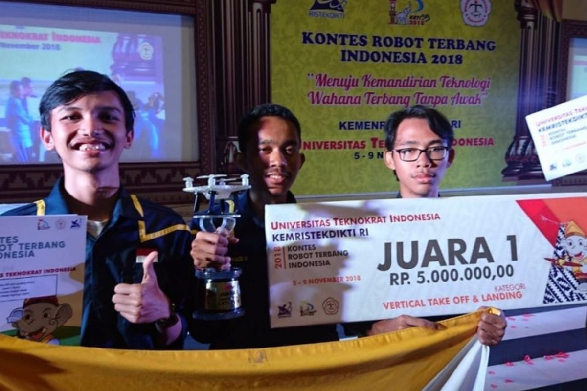 UGM menjadi juara umum Kontes Robot Terbang Indonesia (KRTI) 2018 yang digelar Universitas Teknokrat Indonesia, Lampung 5-8 November 2018.