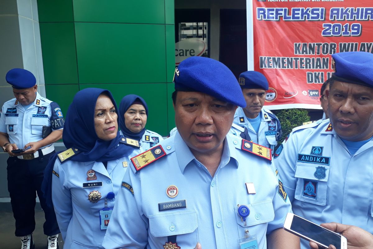 Kepala Kantor Wilayah Kemenkumhan DKI Jakarta Bambang Sumardiono di Kanwil Kemenkumham DKI Jakarta, Jakarta Timur, Senin (30/12/2019).