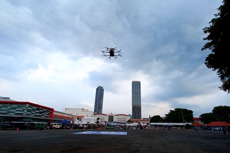 Pertama Kalinya Mengudara Bawa Penumpang, Ini Spesifikasi EHang 216