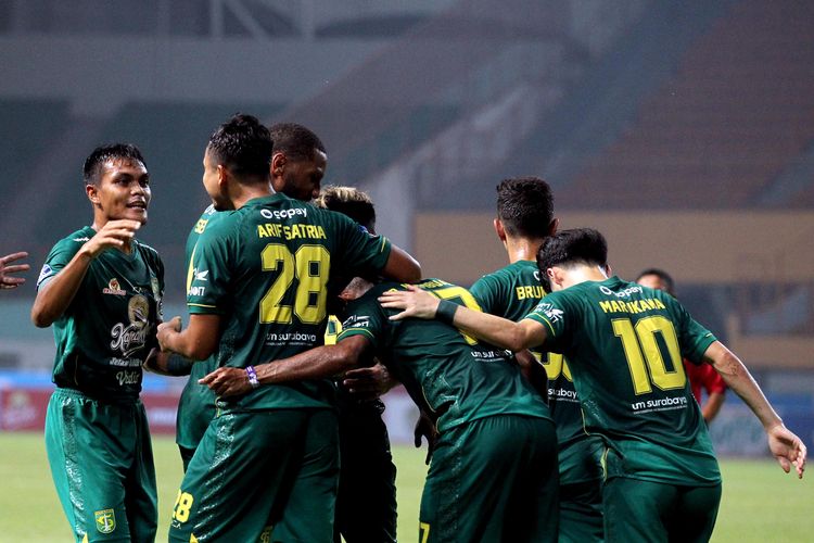 Kapten Persebaya Surabaya Rachmat Irianto saat pertandingan pekan ke 2 Liga 1 2021-2022 melawan Persikabo 1973 yang berakhir dengan skor 3-1 di Stadion Wibawa Mukti Cikarang, Sabtu (11/9/2021) malam.