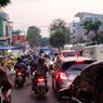 Arus Lalin di Sekitar Pasar Palmerah Macet, Bunyi Klakson Motor Bersahutan