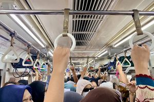 Dosen Unpam Bantah Lecehkan Penumpang KRL, Kuasa Hukum: Kereta Lagi Penuh