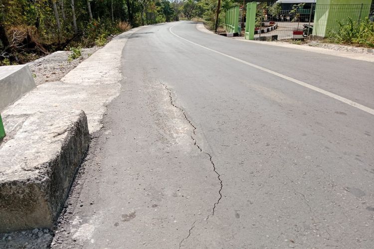Baru Seumur Jagung, Jalan APBN Rp 22,2 Miliar di Kupang Retak-Retak