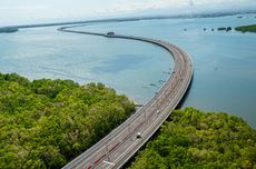 Menag Hadiri Perayaan Natal di Katedral Manado, Sampaikan Pesan Solidaritas dan Empati