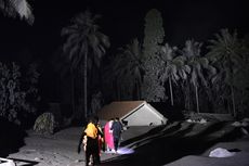 Gunung Semeru Meletus, Pengungsi Butuh Masker, Makanan, Selimut, hingga Air Bersih